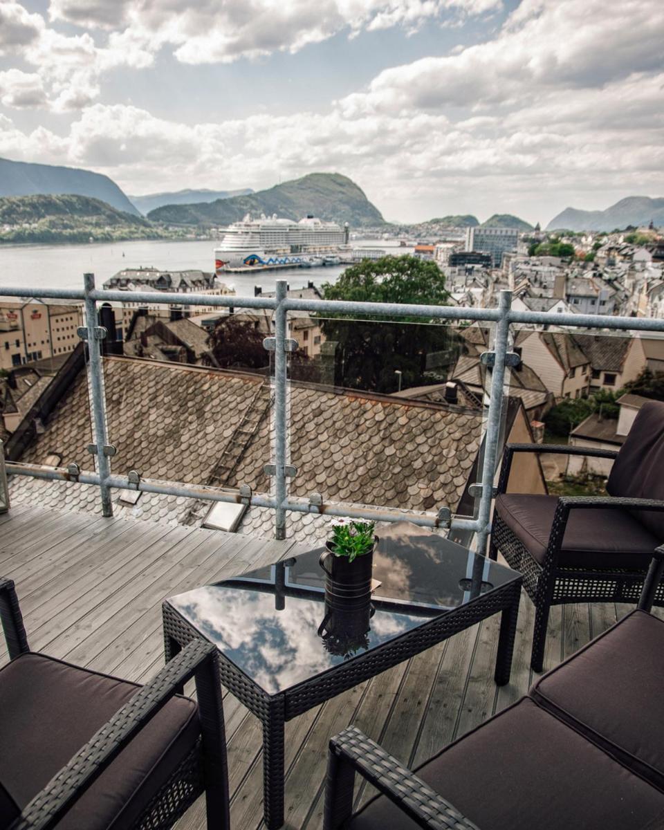 Panorama Apartment With 360 View Of The City Alesund Ngoại thất bức ảnh