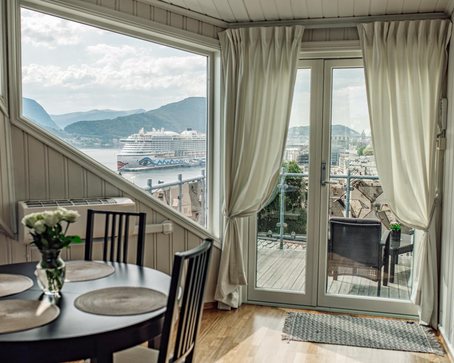 Panorama Apartment With 360 View Of The City Alesund Ngoại thất bức ảnh