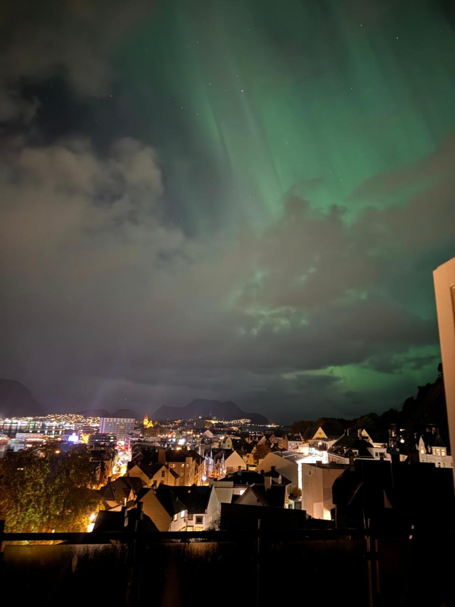Panorama Apartment With 360 View Of The City Alesund Ngoại thất bức ảnh
