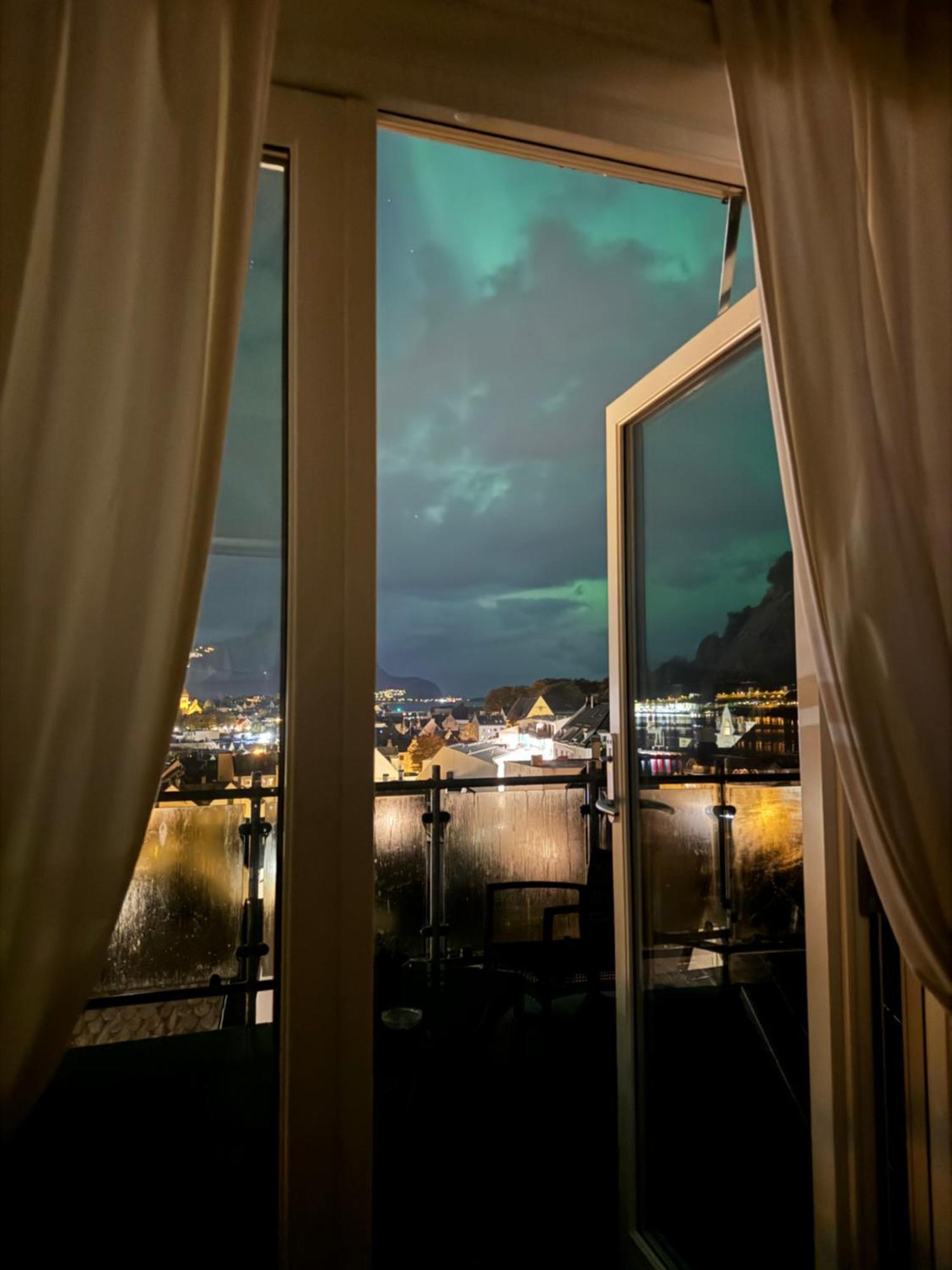 Panorama Apartment With 360 View Of The City Alesund Ngoại thất bức ảnh